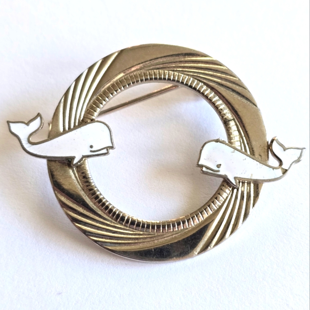 Vintage whale brooch two white whales silver tone sea beluga coastal nautical
